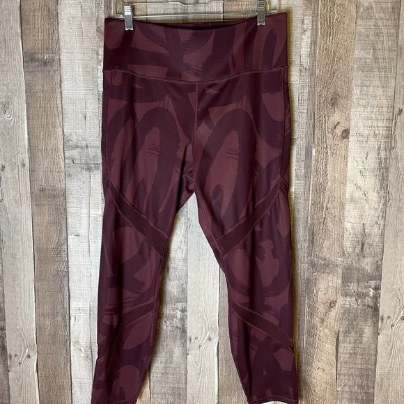 Athleta Tenacity 7/8 Tight in Powerlift - Picture 5 of 11